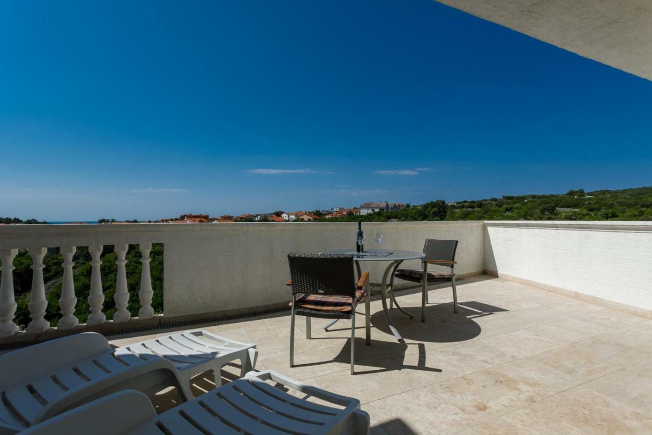 Guesthouse Halilagic Krk Town Buitenkant foto
